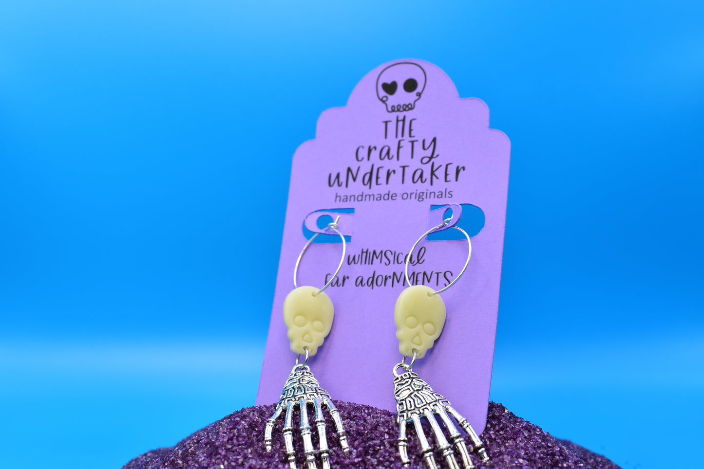 spooky silver hands + GLOW skull